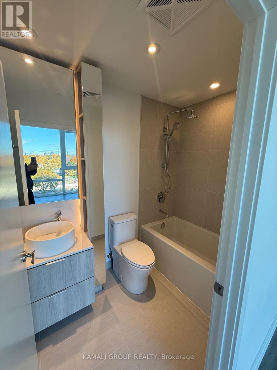 621 - 28 Ann Street, Mississauga, Ontario  L5G 0E1 - Photo 7 - W12570978