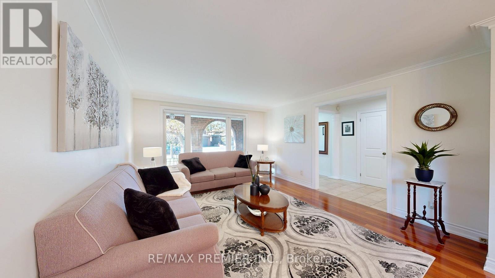 87 Aviemore Drive, Toronto, Ontario  M9L 2L9 - Photo 13 - W12570982