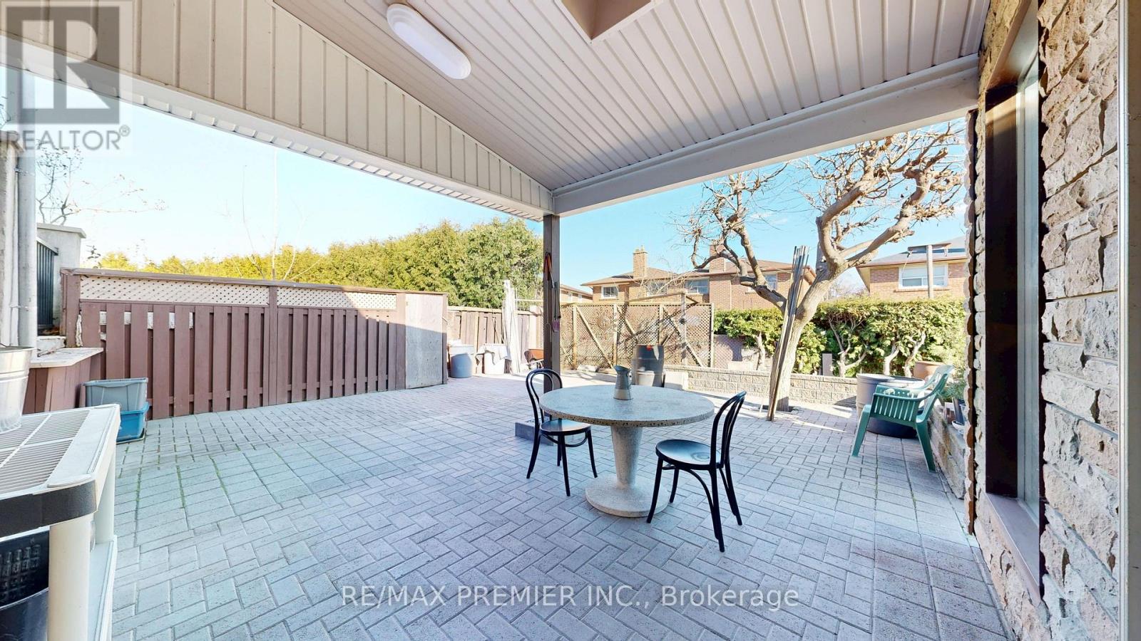 87 Aviemore Drive, Toronto, Ontario  M9L 2L9 - Photo 3 - W12570982