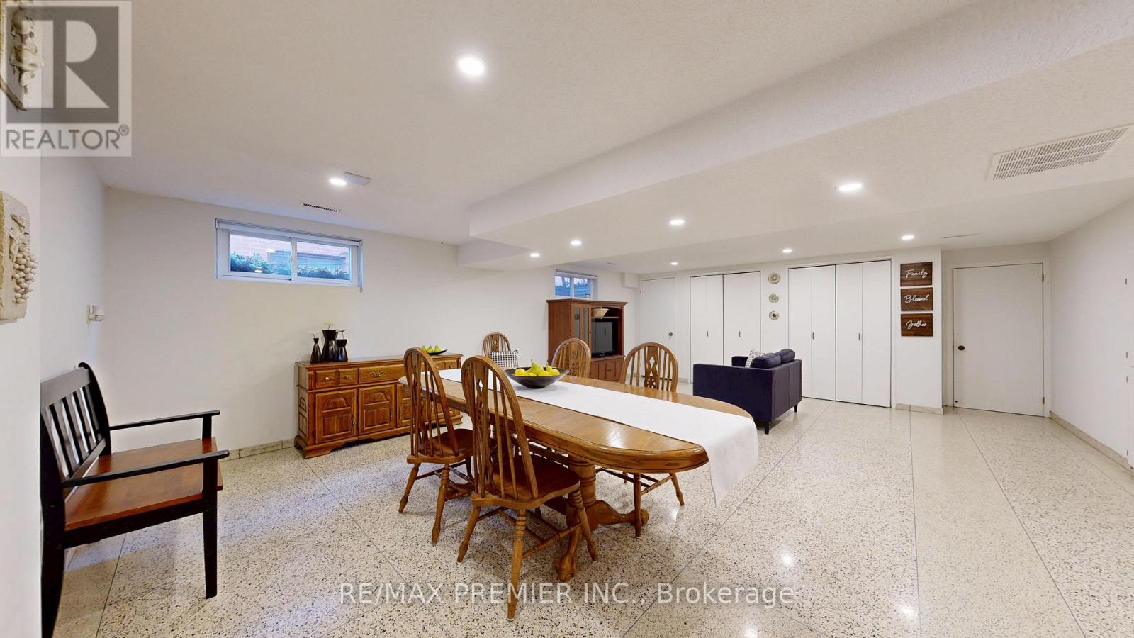 87 Aviemore Drive, Toronto, Ontario  M9L 2L9 - Photo 44 - W12570982