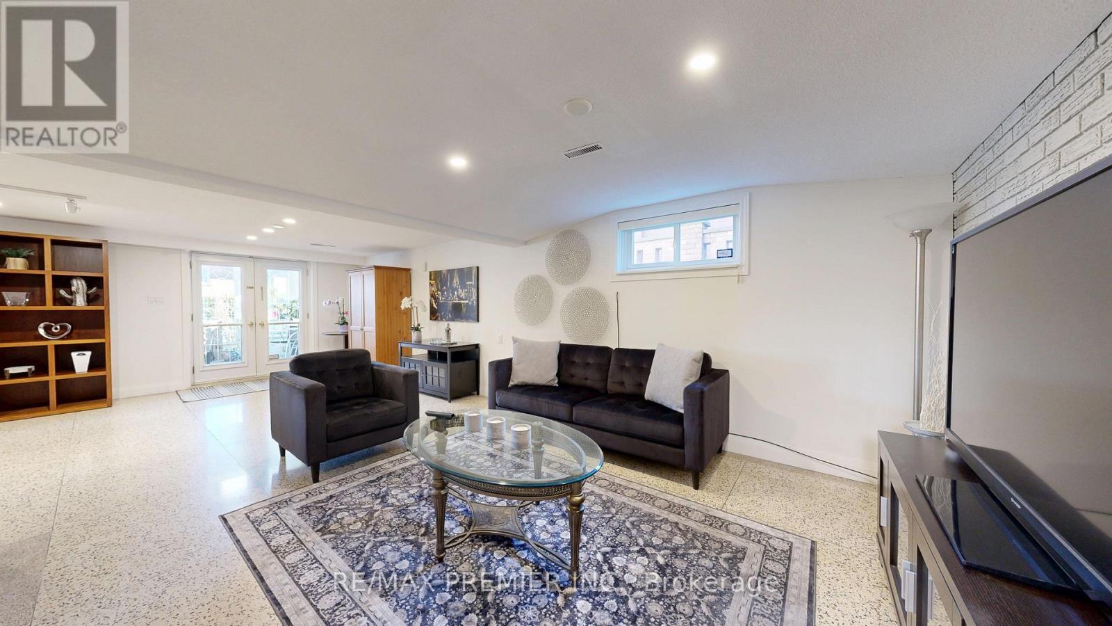 87 Aviemore Drive, Toronto, Ontario  M9L 2L9 - Photo 46 - W12570982