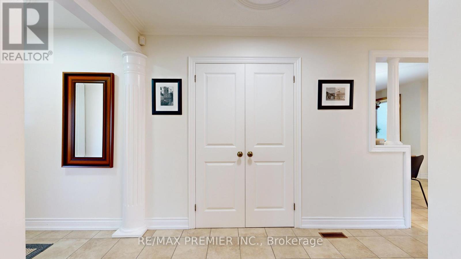 87 Aviemore Drive, Toronto, Ontario  M9L 2L9 - Photo 9 - W12570982