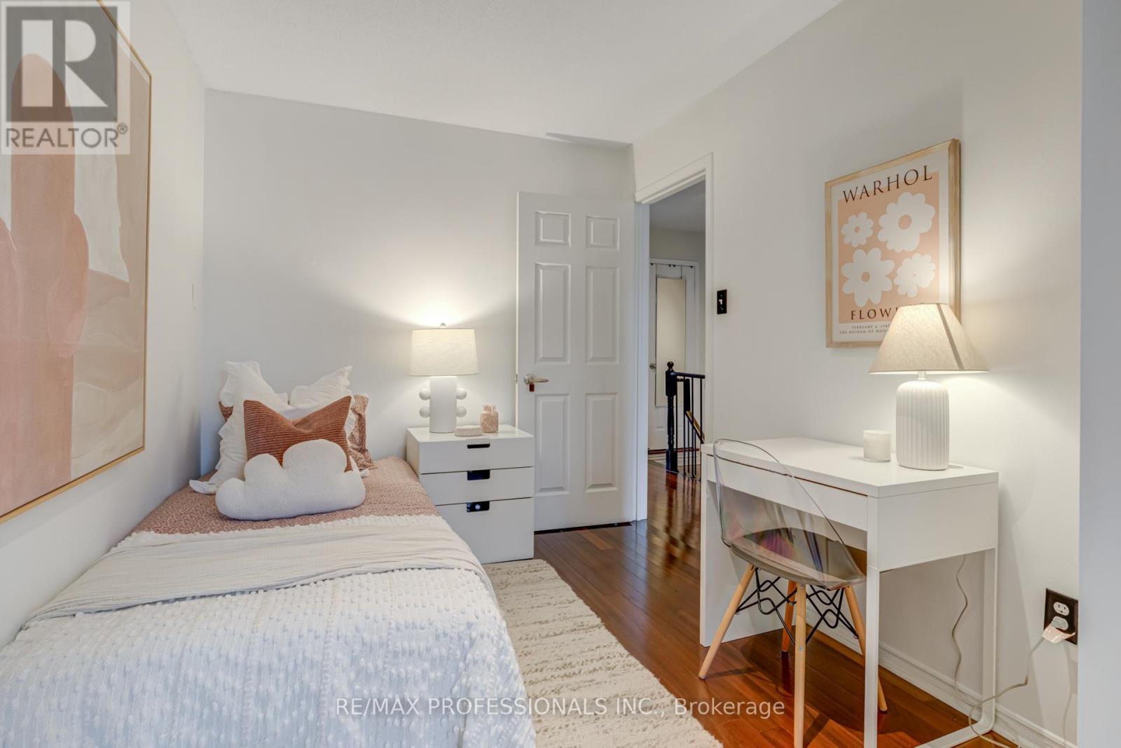 105 Harbourview Crescent, Toronto, Ontario  M8V 4A9 - Photo 25 - W12571020