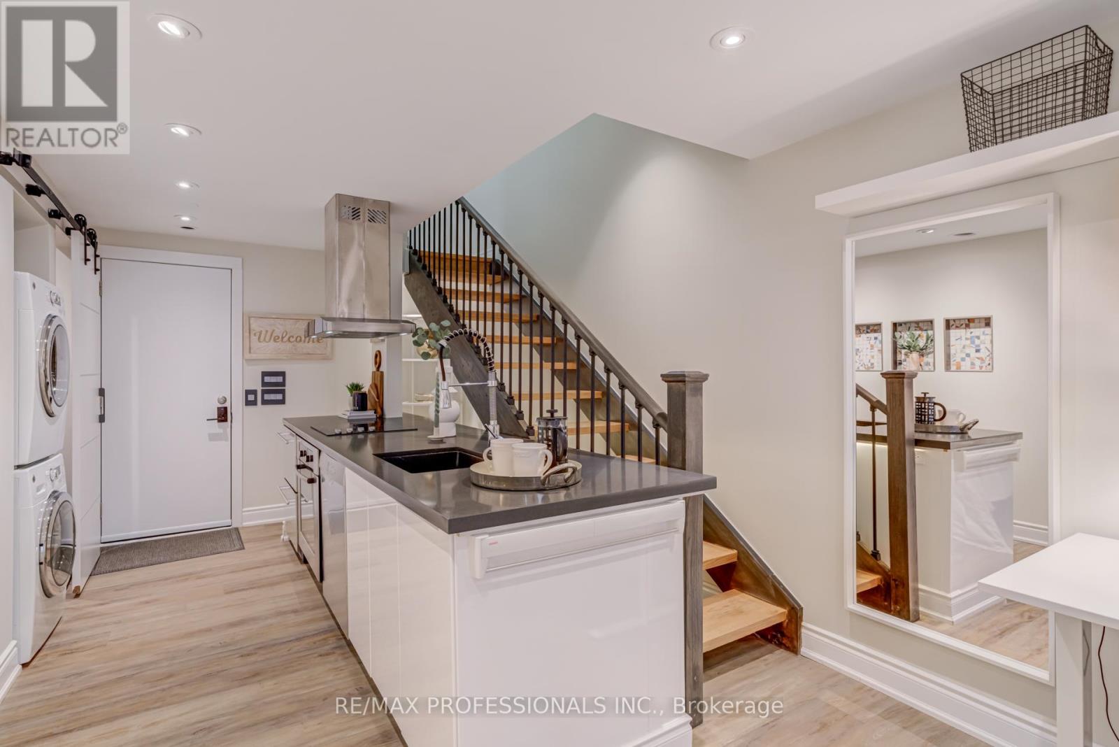 105 Harbourview Crescent, Toronto, Ontario  M8V 4A9 - Photo 28 - W12571020