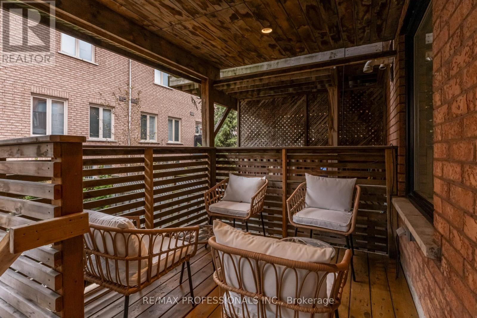 105 Harbourview Crescent, Toronto, Ontario  M8V 4A9 - Photo 36 - W12571020