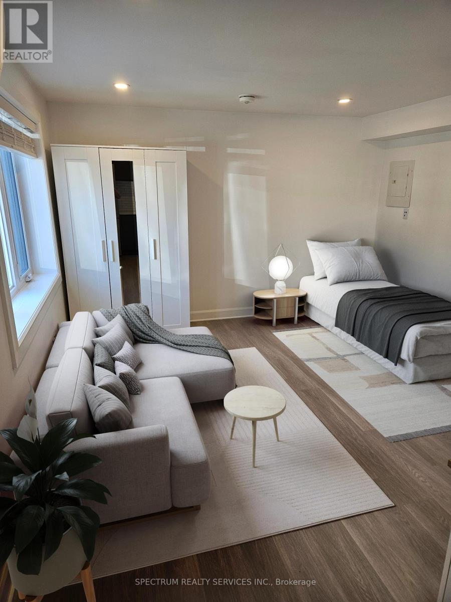 2 - 49 Gotham Court, Toronto, Ontario  M6M 2N9 - Photo 5 - W12571086