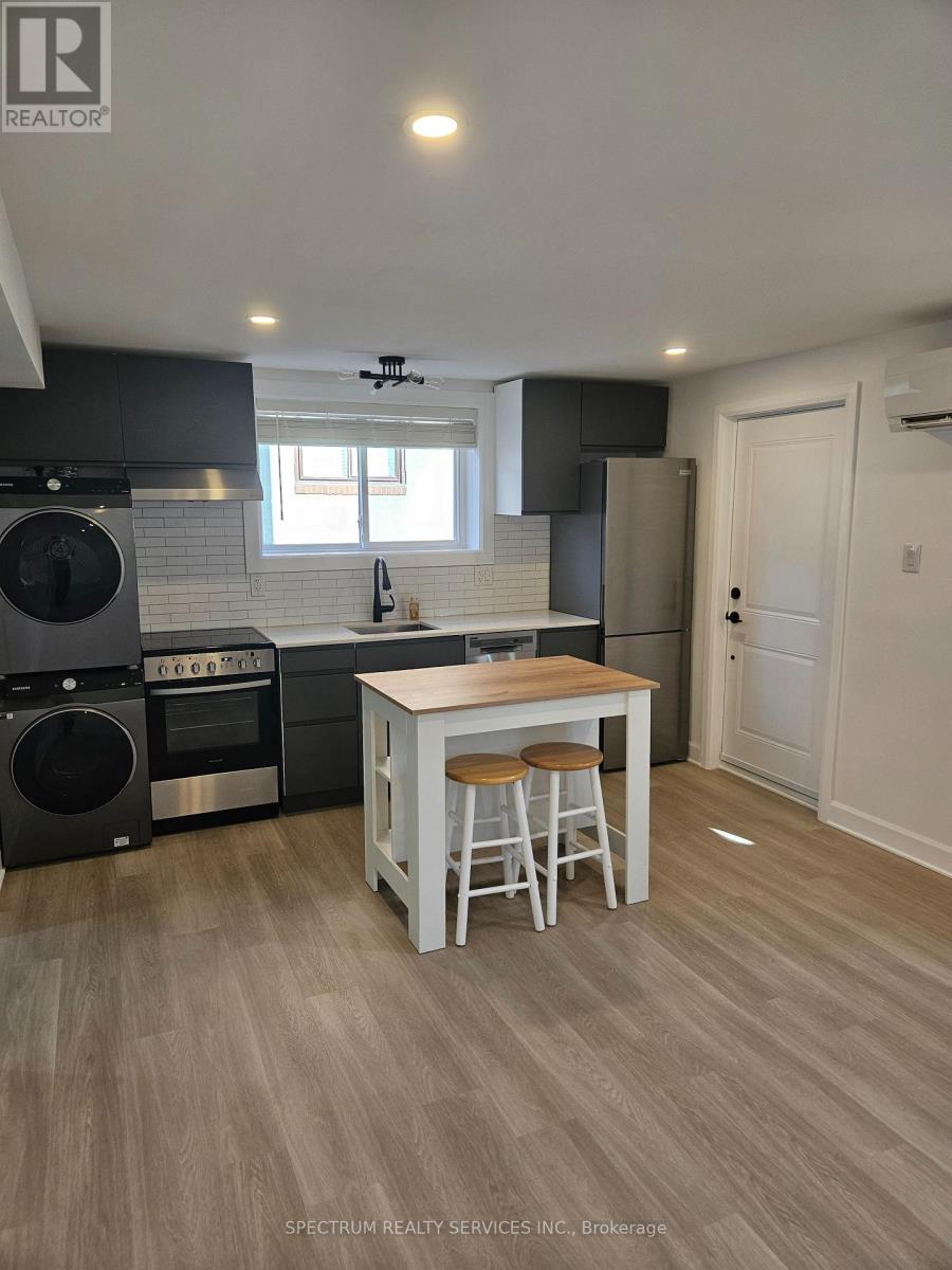 2 - 49 Gotham Court, Toronto, Ontario  M6M 2N9 - Photo 9 - W12571086