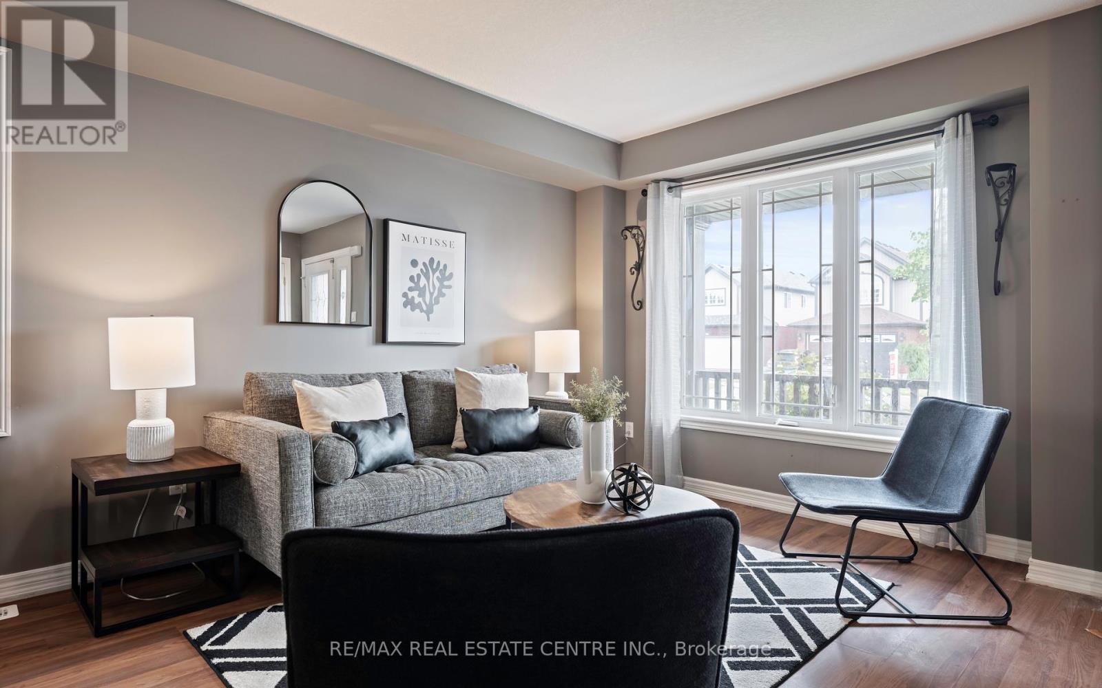 6 Maude Court, Orangeville, Ontario  L9W 0A3 - Photo 3 - W12571152