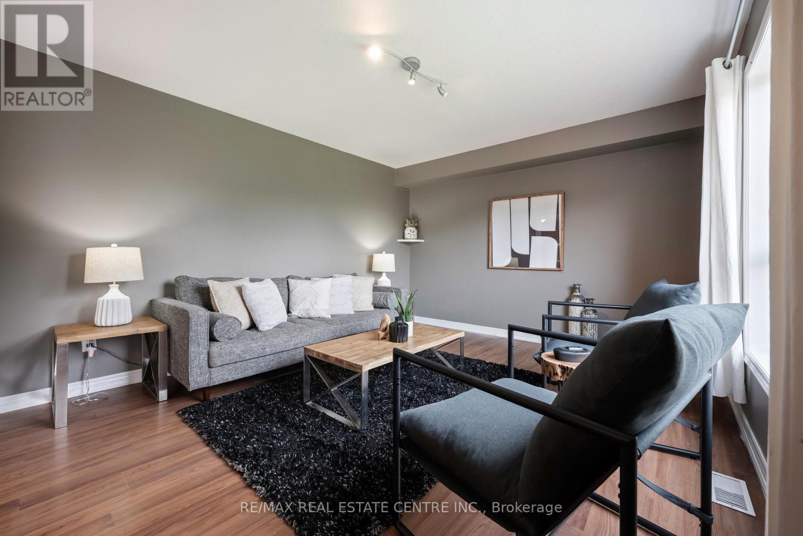 6 Maude Court, Orangeville, Ontario  L9W 0A3 - Photo 8 - W12571152