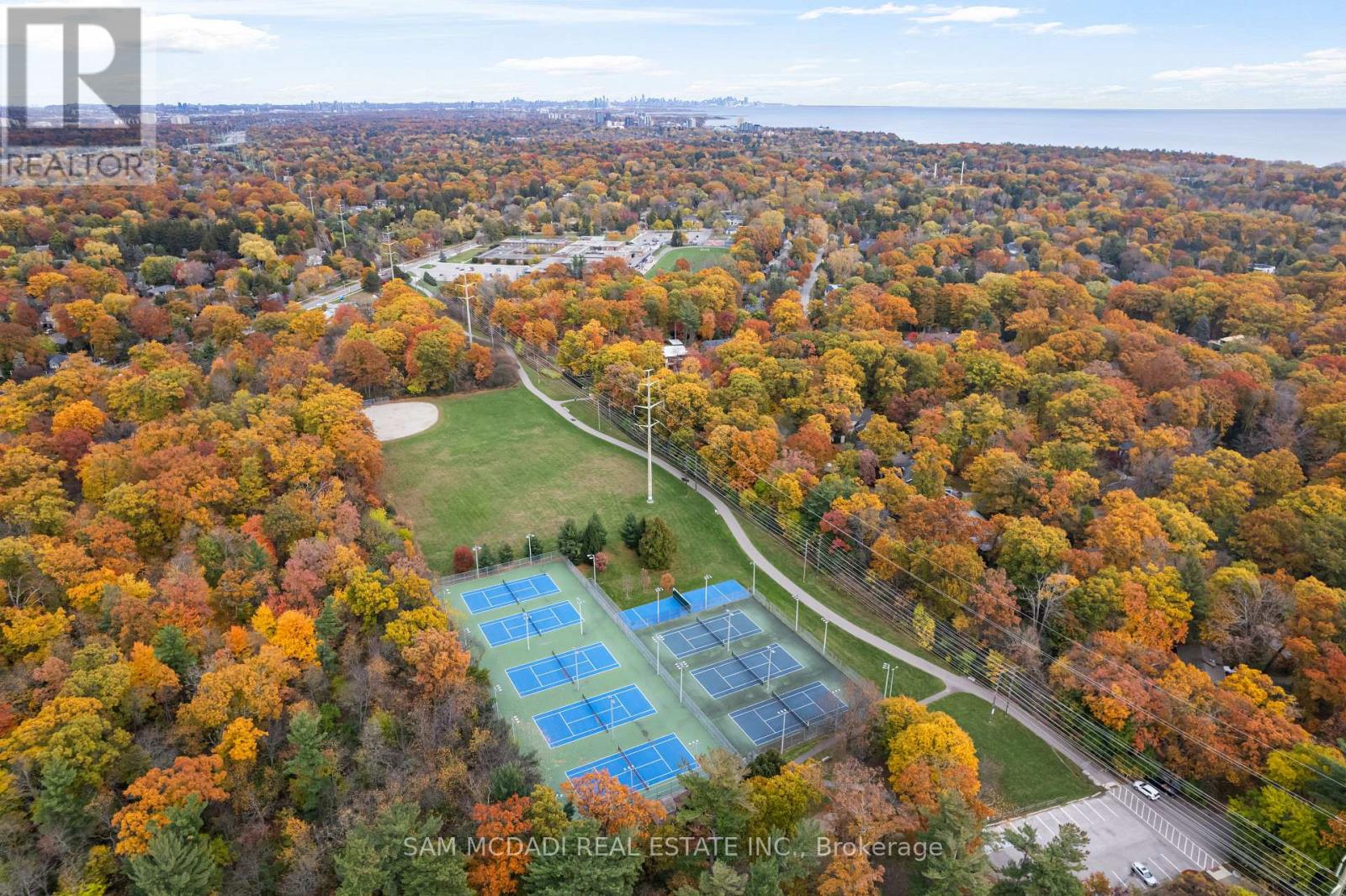 1310 Ravine Drive, Mississauga, Ontario  L5J 3E5 - Photo 15 - W12571168