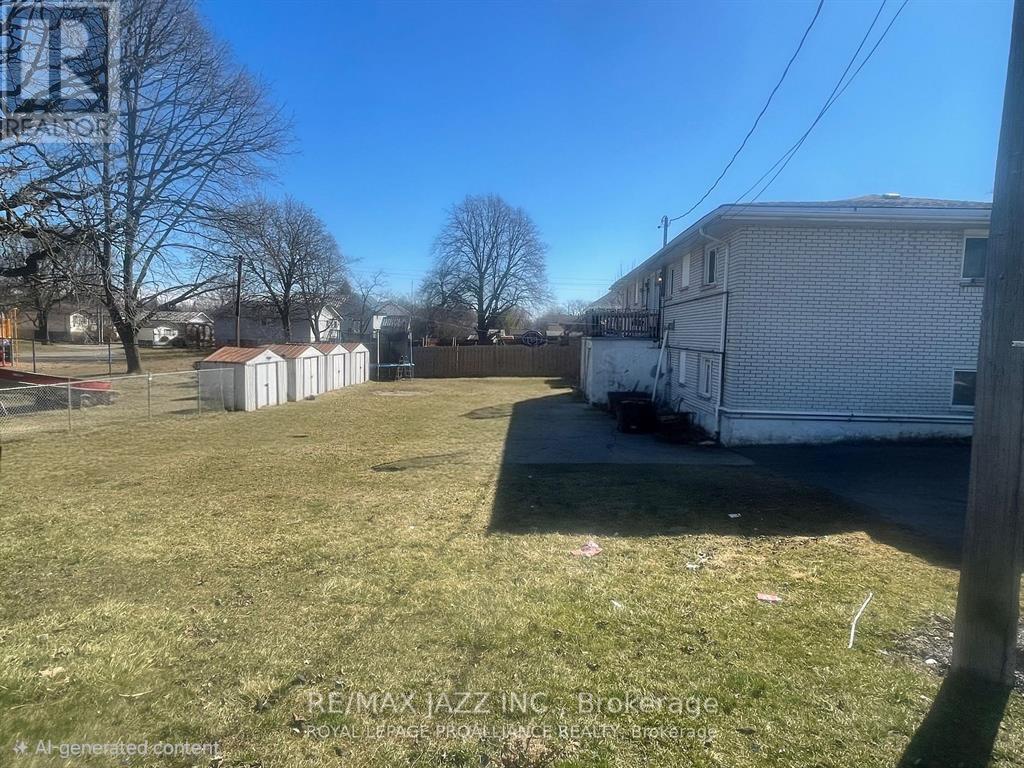 37-43 Leonard Avenue, Quinte West, Ontario  K8V 2R3 - Photo 2 - X12571210
