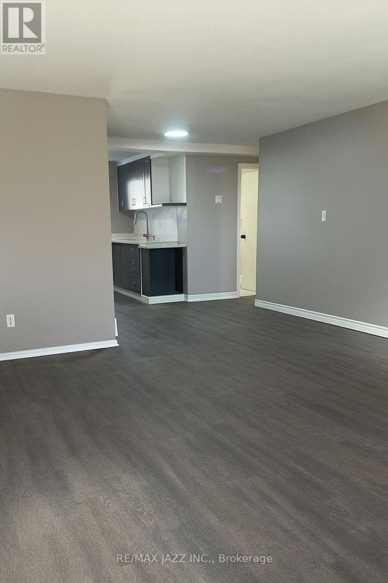 37-43 Leonard Avenue, Quinte West, Ontario  K8V 2R3 - Photo 3 - X12571210