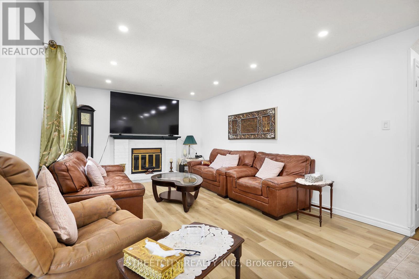 713 Guildwood Boulevard, London North, Ontario  N6H 5G2 - Photo 11 - X12571244