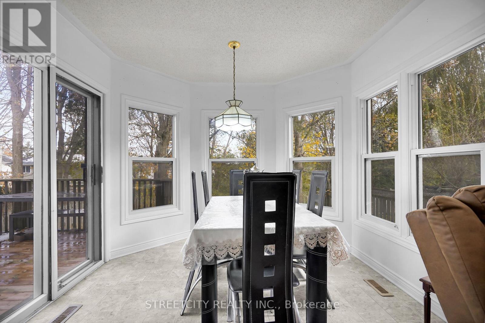 713 Guildwood Boulevard, London North, Ontario  N6H 5G2 - Photo 15 - X12571244