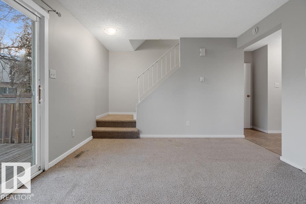 743 Clareview Rd Nw, Edmonton, Alberta  T5A 3S6 - Photo 7 - E4466598