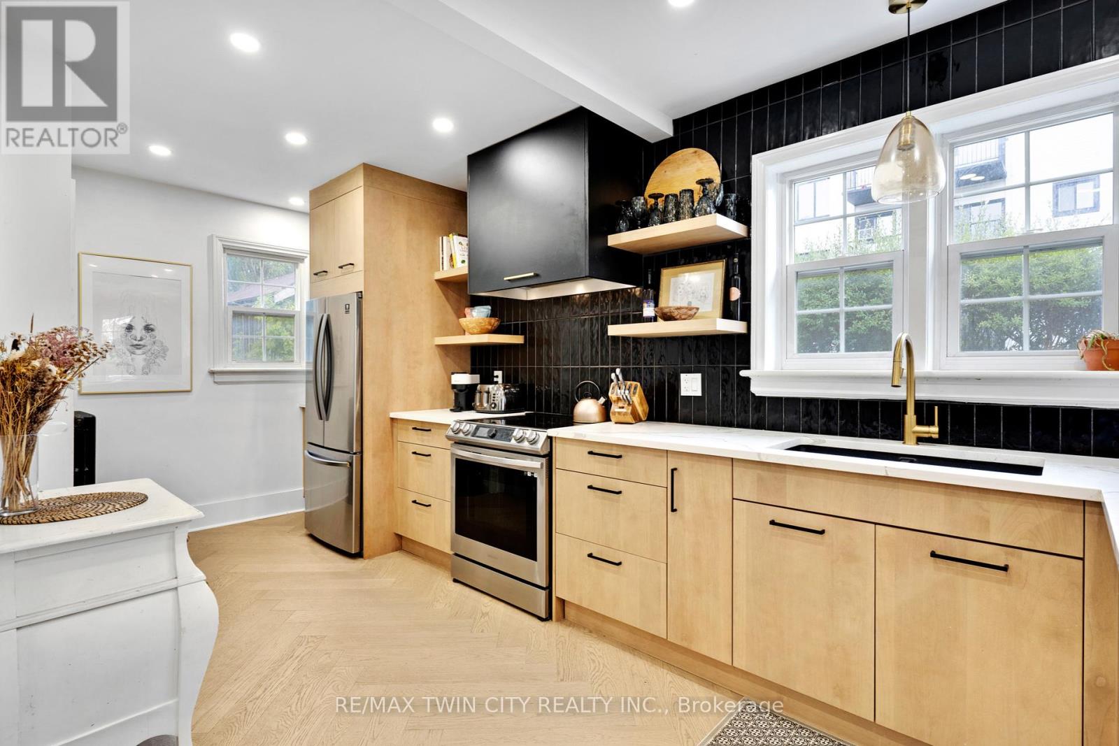 360 Luella Street, Kitchener, Ontario  N2H 2J4 - Photo 18 - X12571028