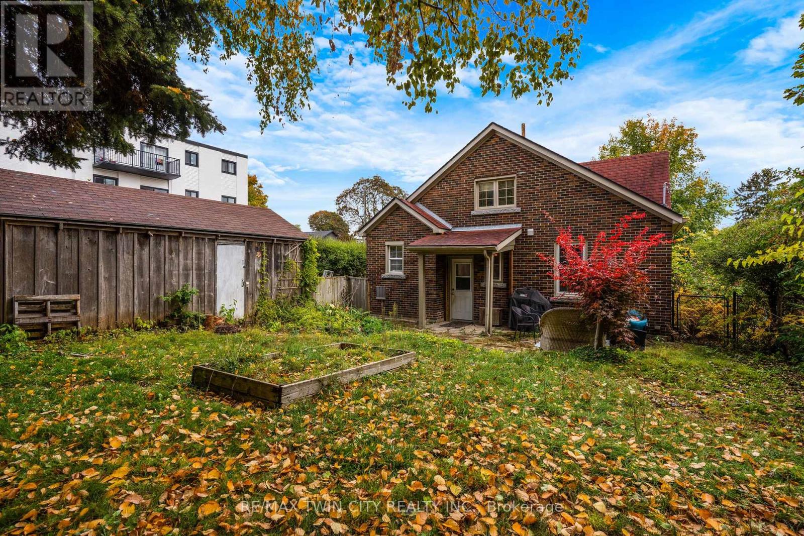 360 Luella Street, Kitchener, Ontario  N2H 2J4 - Photo 49 - X12571028