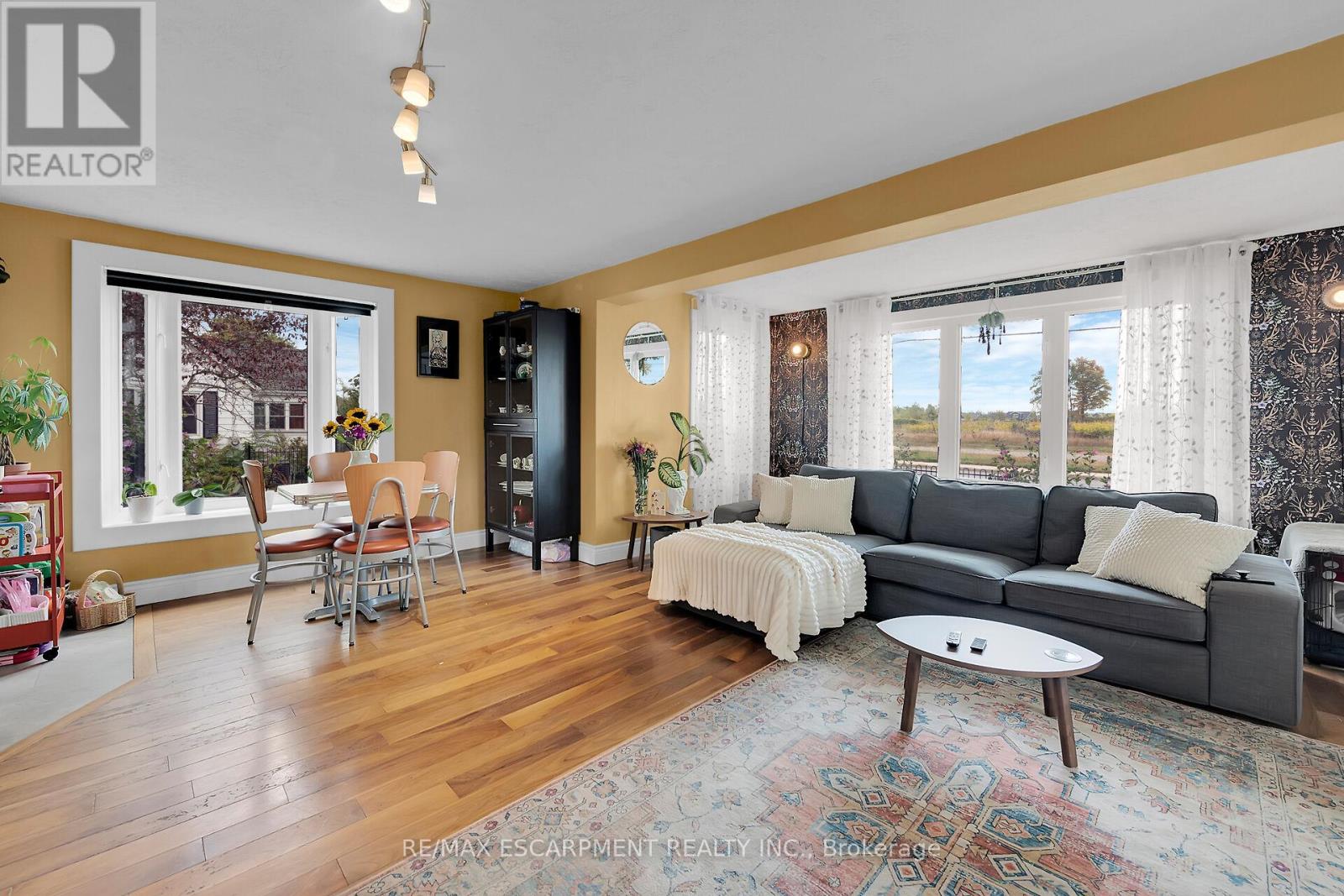 805 Broad Street E, Haldimand, Ontario  N1A 1H4 - Photo 10 - X12571130