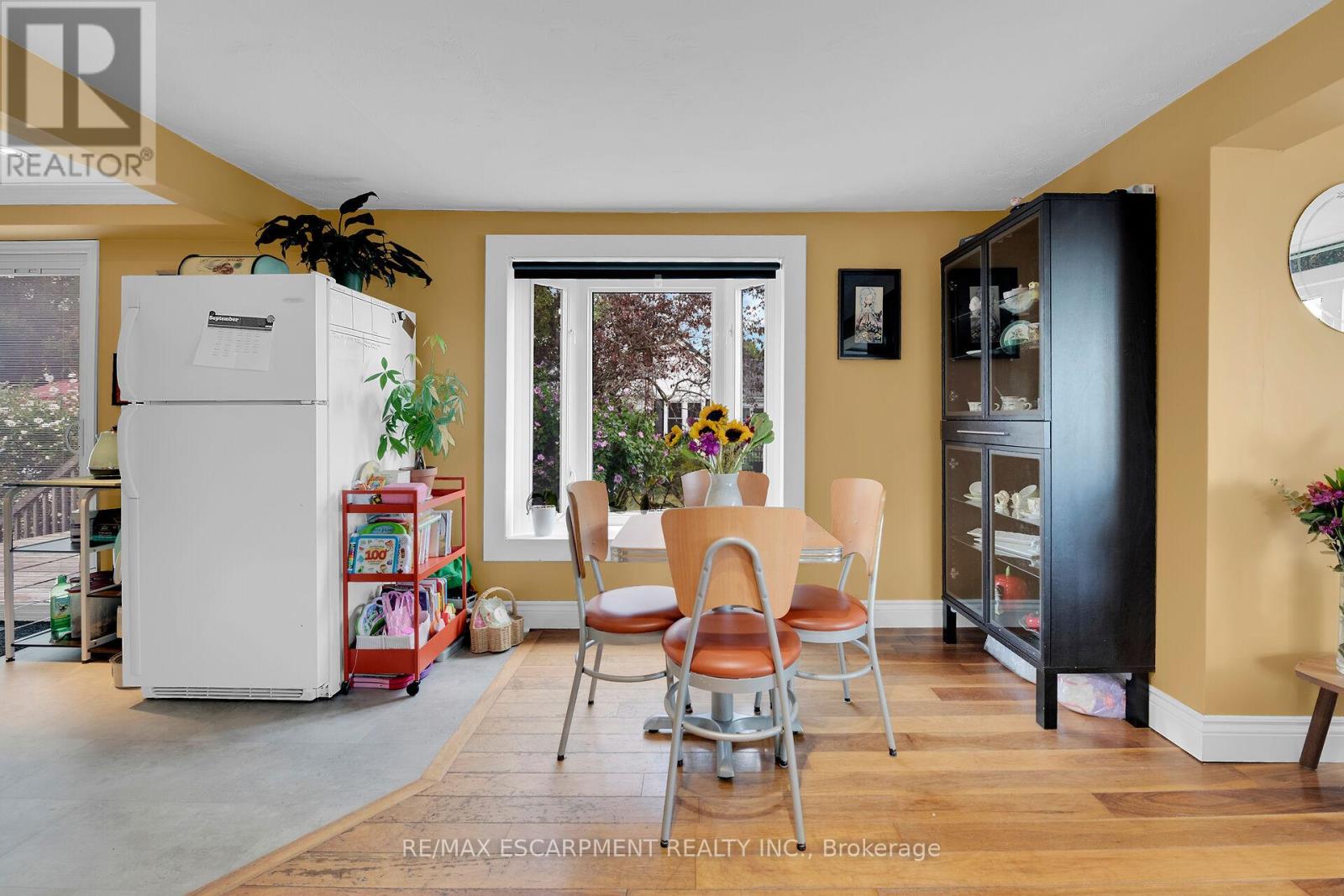 805 Broad Street E, Haldimand, Ontario  N1A 1H4 - Photo 13 - X12571130