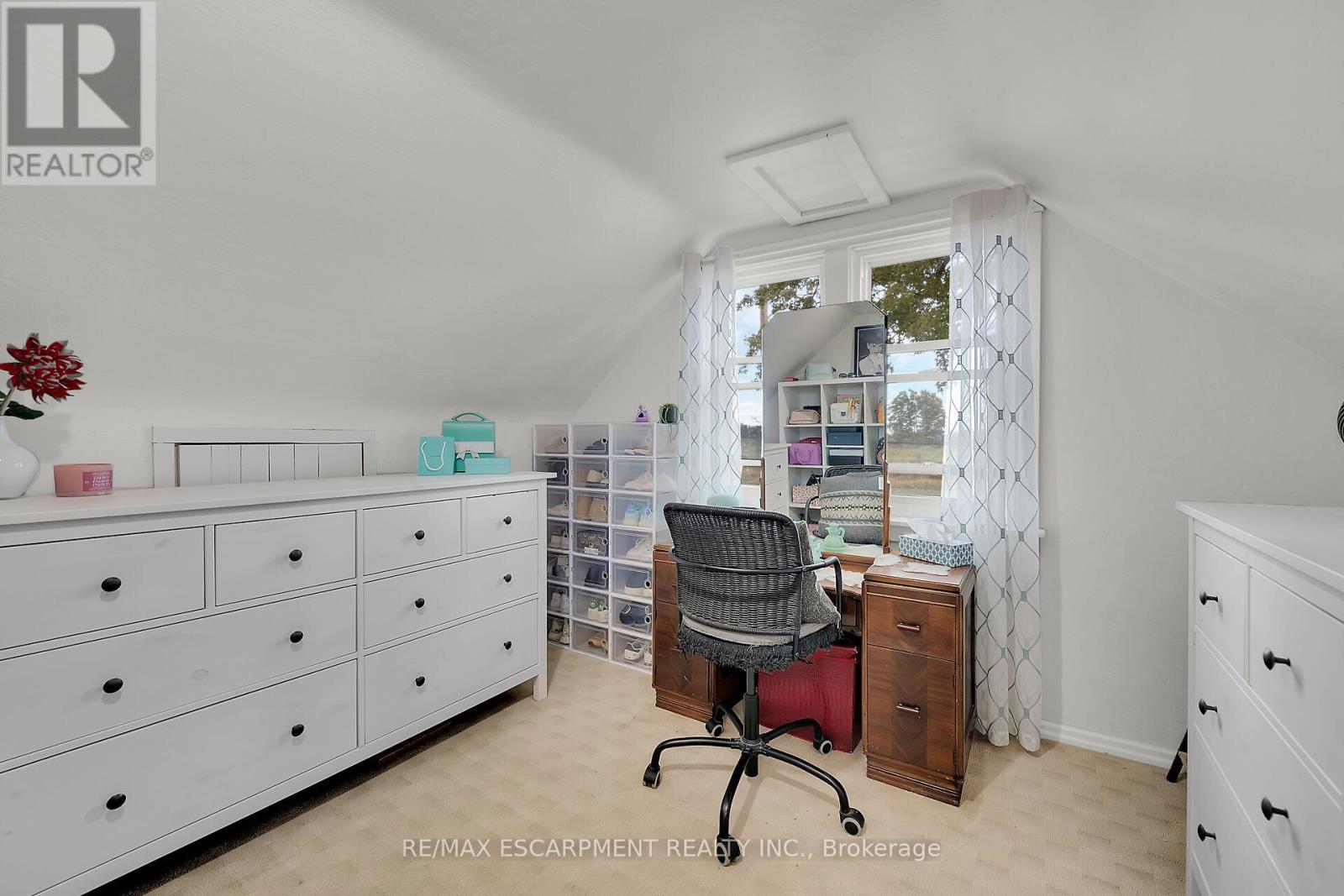 805 Broad Street E, Haldimand, Ontario  N1A 1H4 - Photo 24 - X12571130