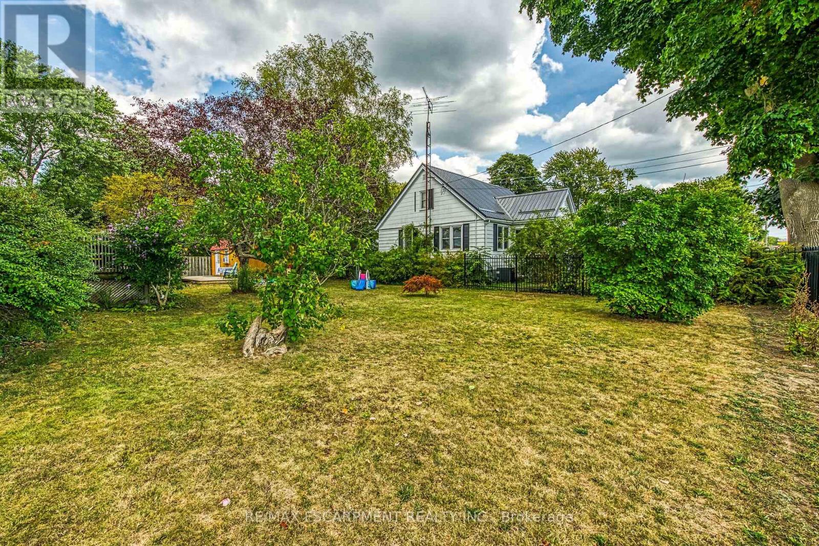 805 Broad Street E, Haldimand, Ontario  N1A 1H4 - Photo 39 - X12571130