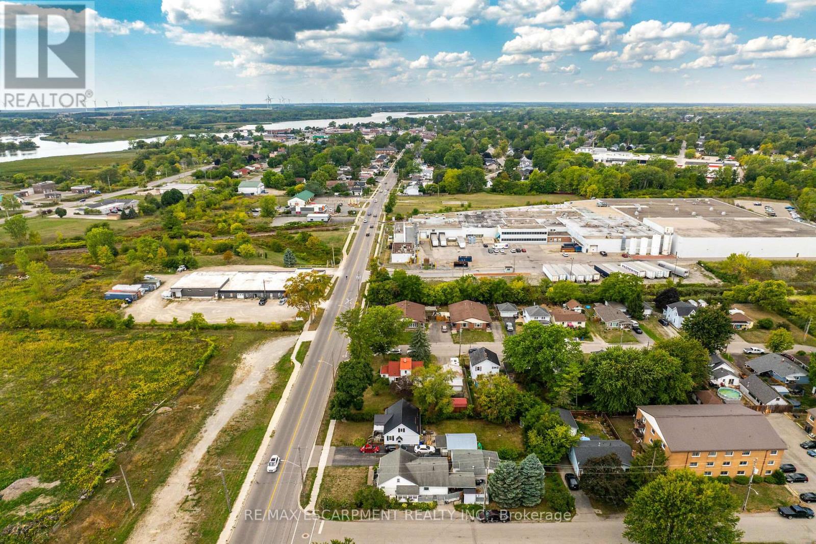 805 Broad Street E, Haldimand, Ontario  N1A 1H4 - Photo 49 - X12571130