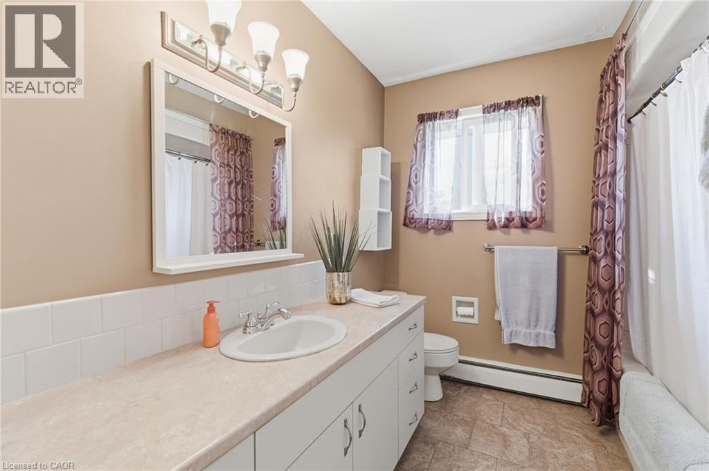 2540 Merritt Road, Thorold, Ontario  L3B 5N5 - Photo 13 - 40790004