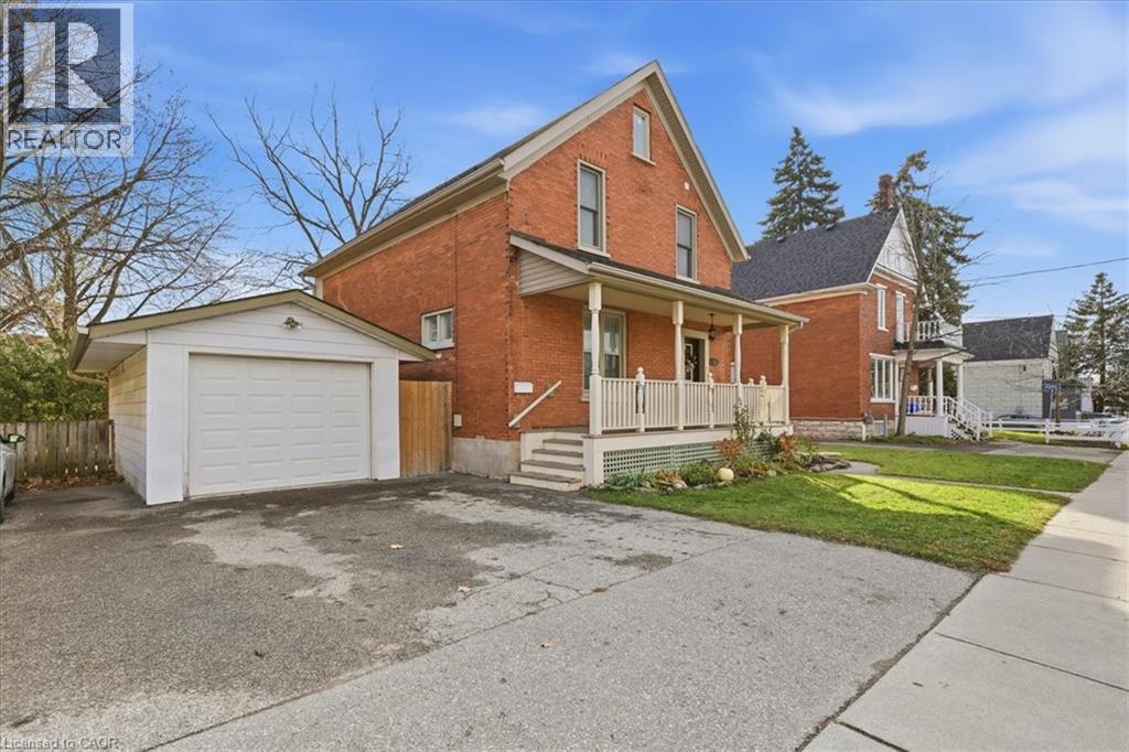 15 Glasgow Street, Kitchener, Ontario  N2G 2G5 - Photo 2 - 40788961