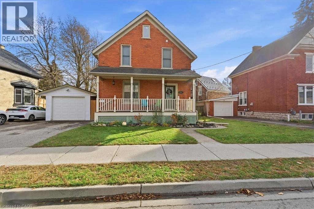 15 Glasgow Street, Kitchener, Ontario  N2G 2G5 - Photo 3 - 40788961