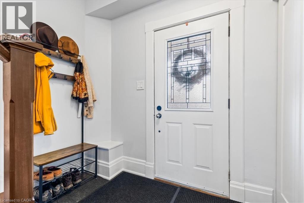 15 Glasgow Street, Kitchener, Ontario  N2G 2G5 - Photo 5 - 40788961