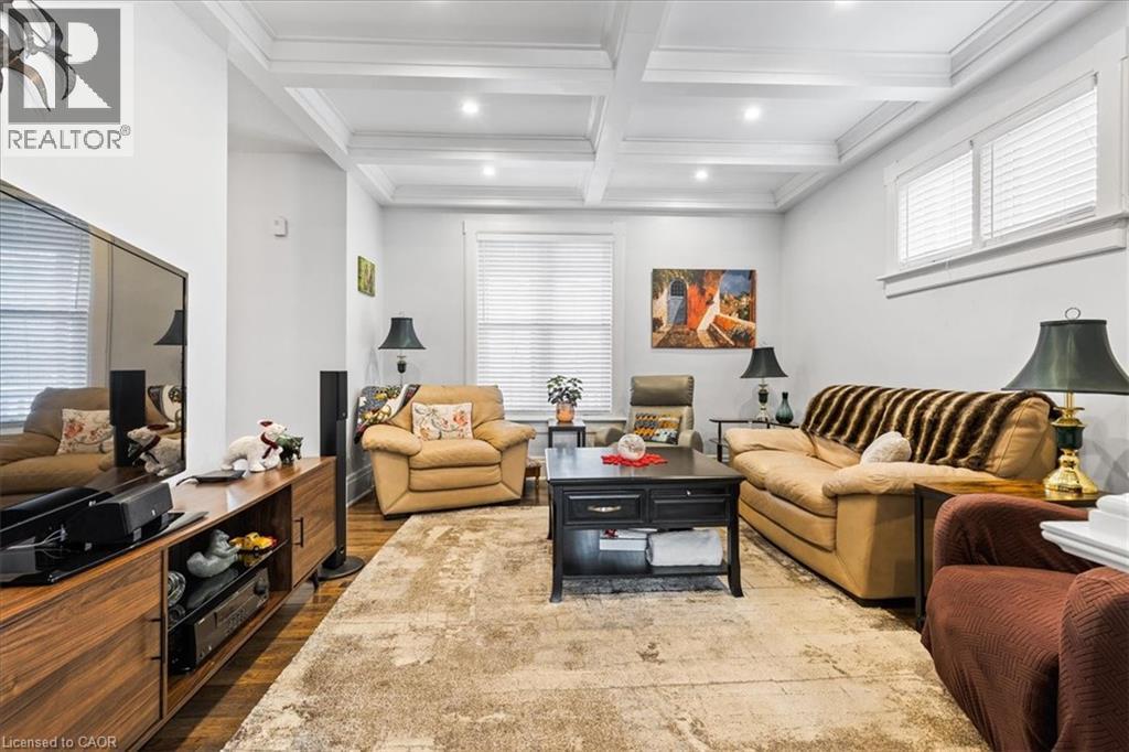 15 Glasgow Street, Kitchener, Ontario  N2G 2G5 - Photo 9 - 40788961