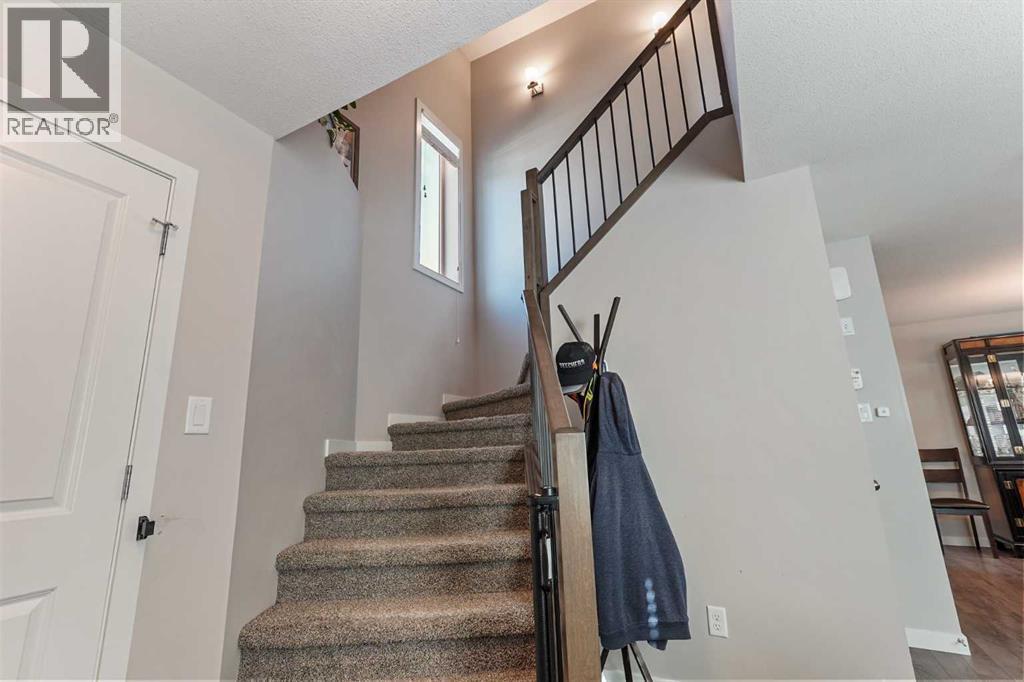 377 Moonlight Way W, Lethbridge, Alberta  T1J 5B9 - Photo 6 - A2263534