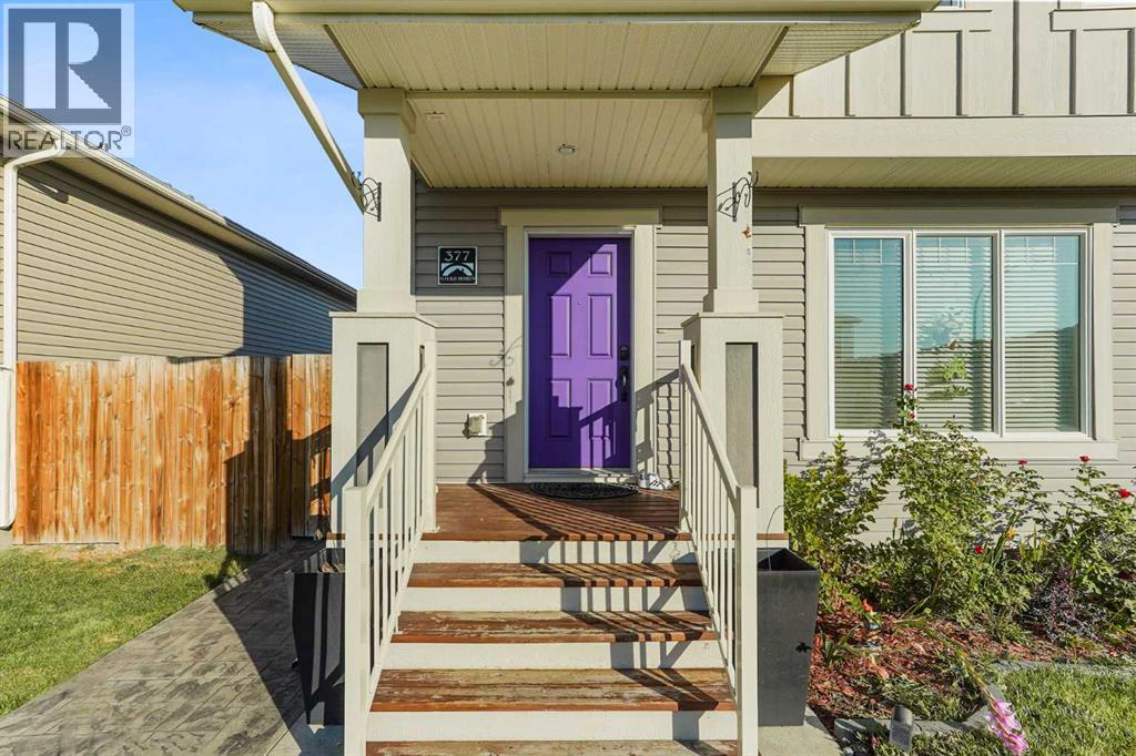 377 Moonlight Way W, Lethbridge, Alberta  T1J 5B9 - Photo 3 - A2263534