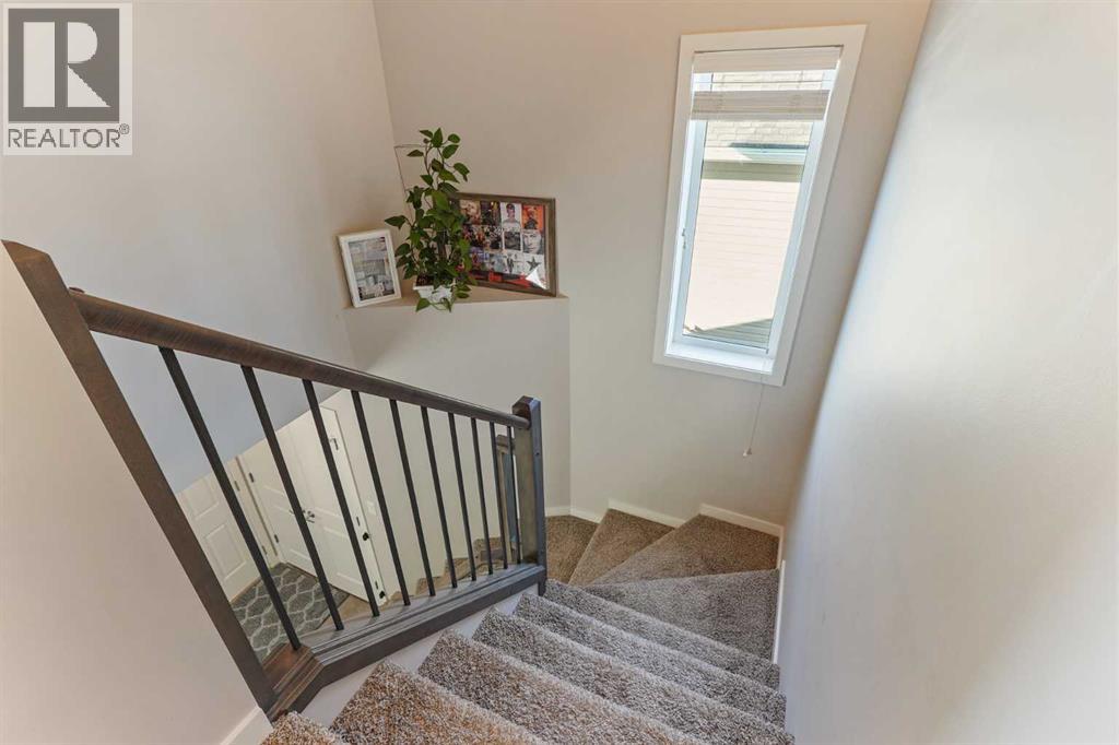 377 Moonlight Way W, Lethbridge, Alberta  T1J 5B9 - Photo 13 - A2263534