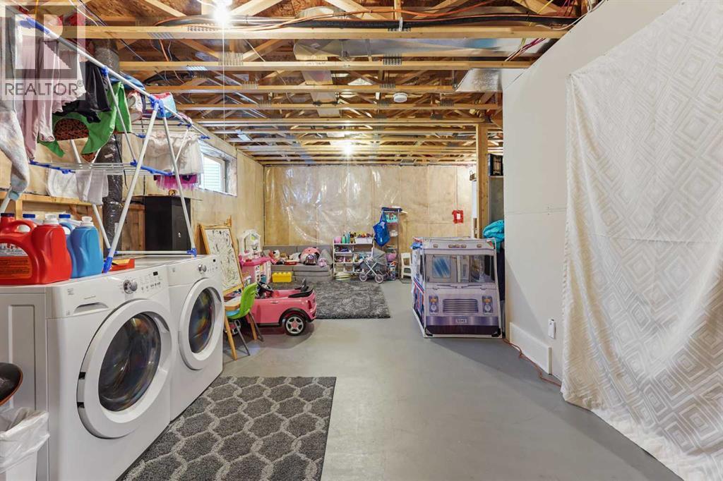 377 Moonlight Way W, Lethbridge, Alberta  T1J 5B9 - Photo 27 - A2263534