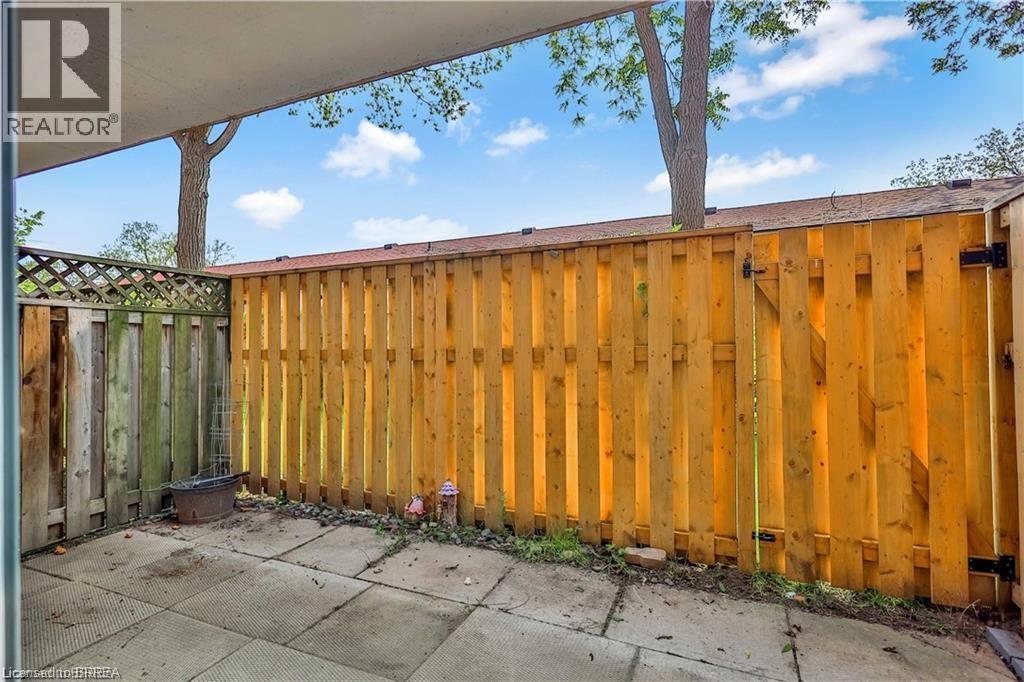 793 Colborne Street E Unit# 104, Brantford, Ontario  N3S 7J3 - Photo 11 - 40790011