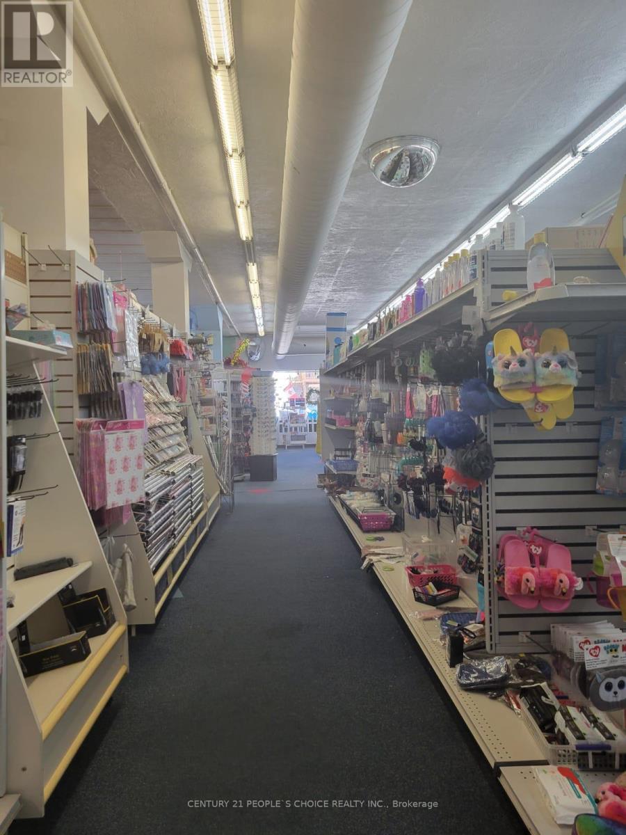 8 Main Street N, Halton Hills, Ontario  L7J 1W1 - Photo 15 - W12390034