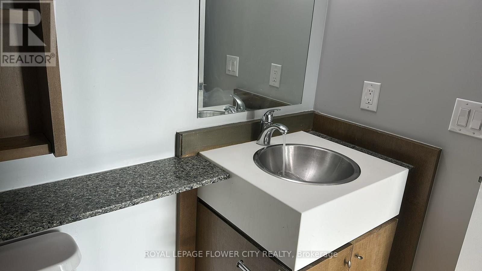 509 - 35 Mariner Terrace, Toronto, Ontario  M5V 3V9 - Photo 19 - C12563052