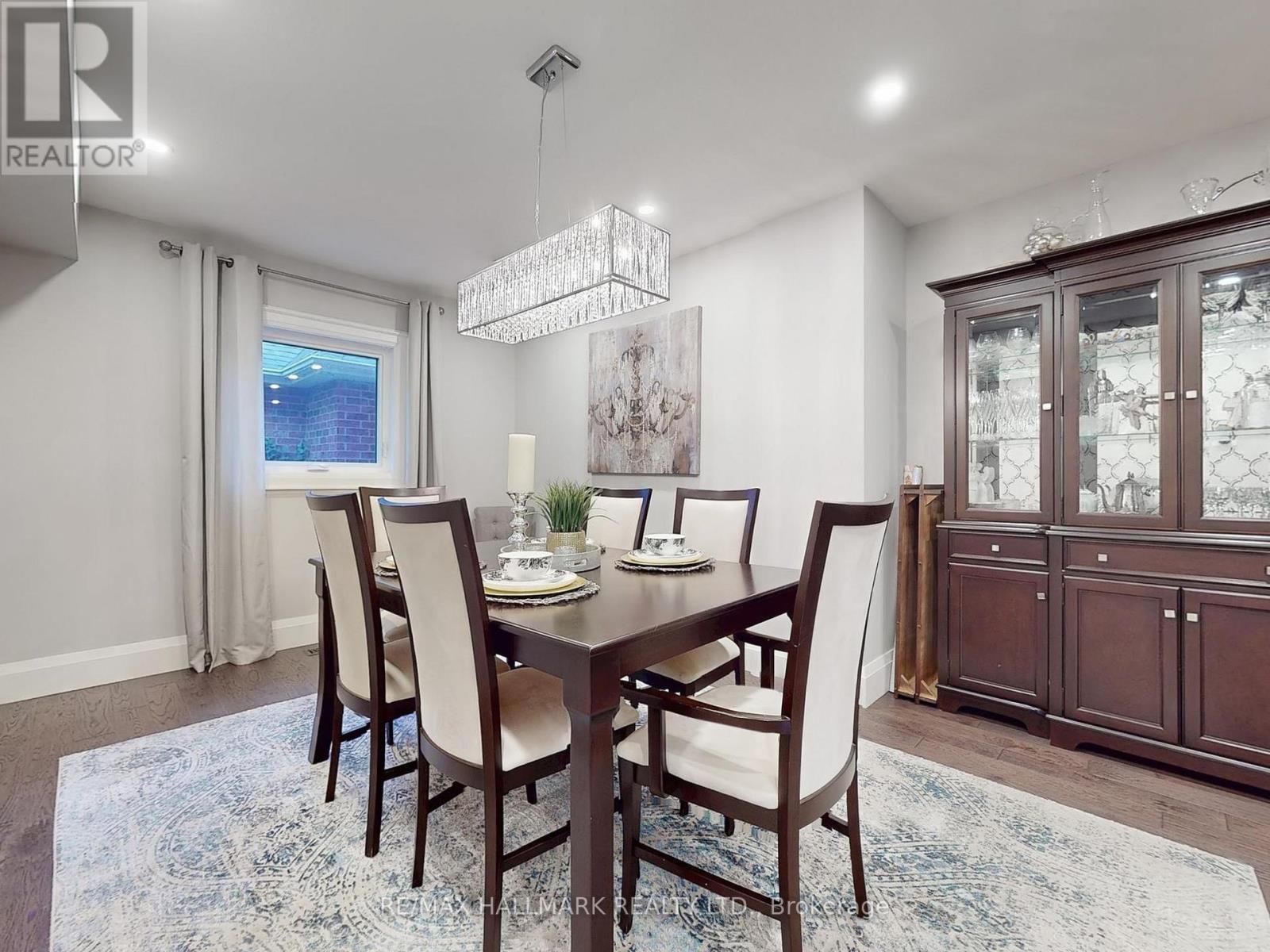 165 Lori Avenue, Whitchurch-Stouffville, Ontario  L4A 1K2 - Photo 8 - N12410605