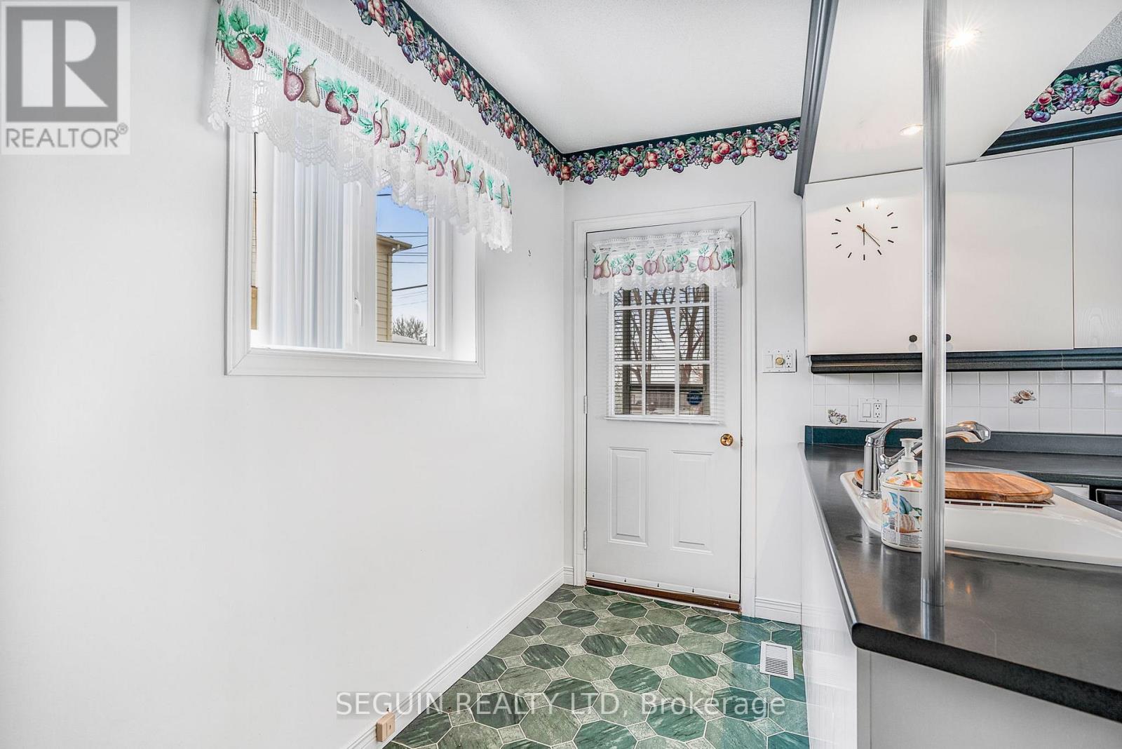 1172 Main Street E, Hawkesbury, Ontario  K6A 1C1 - Photo 18 - X12571296