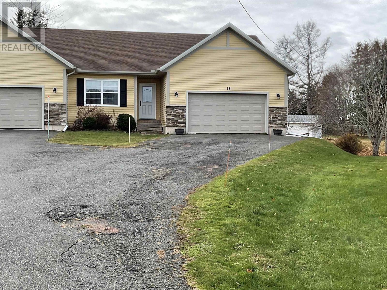 18 Kehough Court, Cornwall, Prince Edward Island  C0A 1H5 - Photo 36 - 202528151