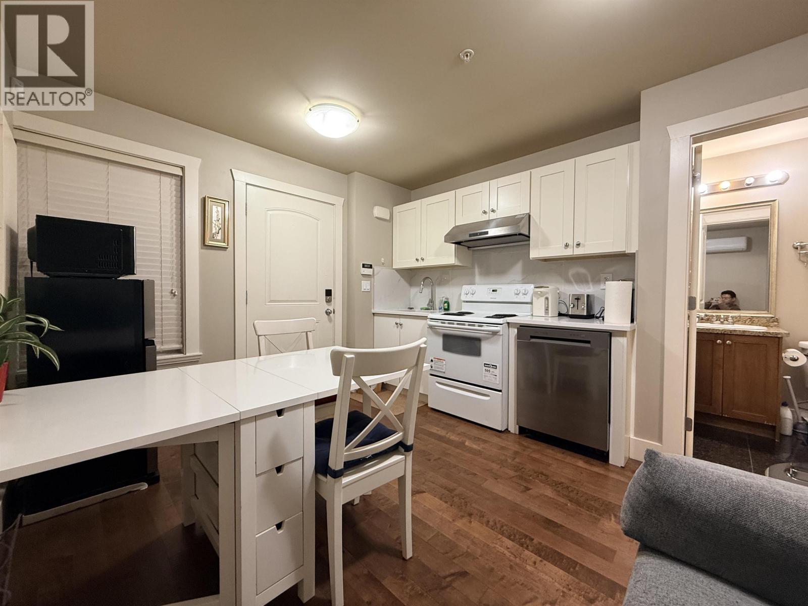 888 W 61st Avenue, Vancouver, British Columbia  V6P 2B7 - Photo 3 - R3069518