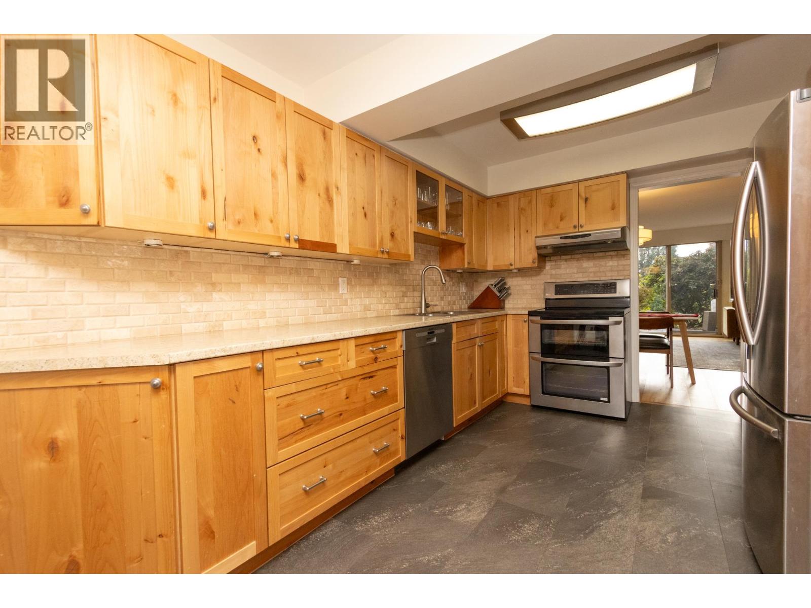 904 235 Keith Road, West Vancouver, British Columbia V7L 1L5 - Photo 8 - R3069519