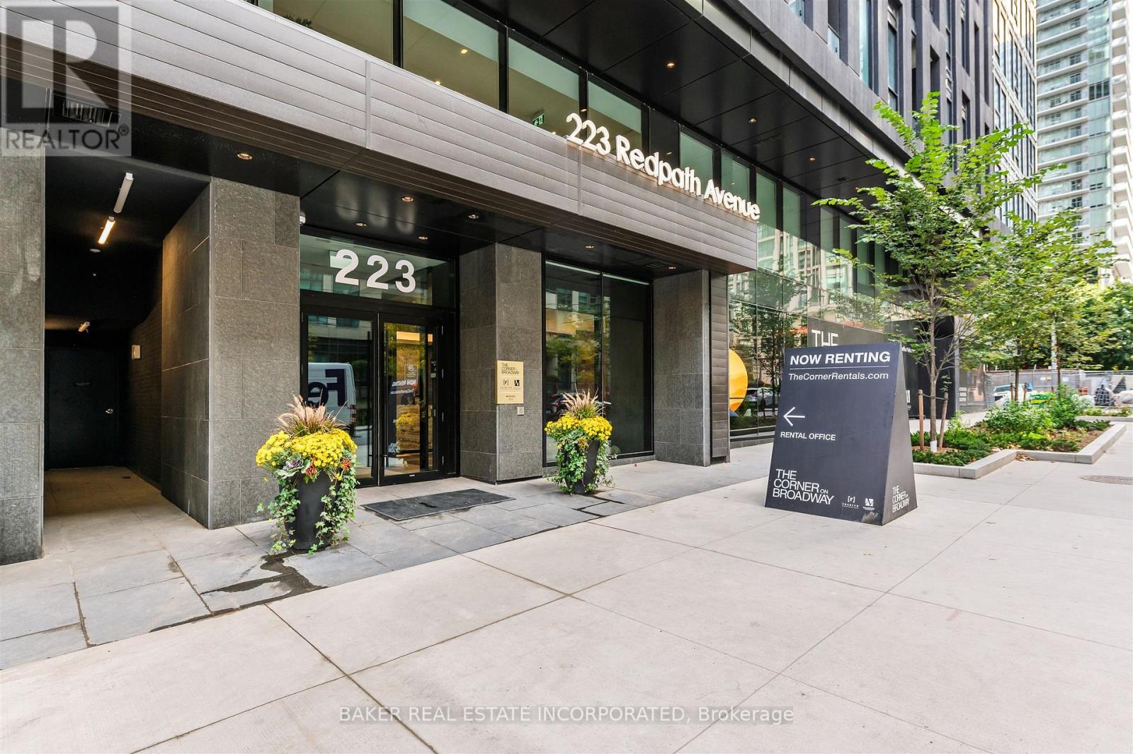 3604 - 223 Redpath Avenue, Toronto, Ontario  M4P 0E8 - Photo 2 - C12467804