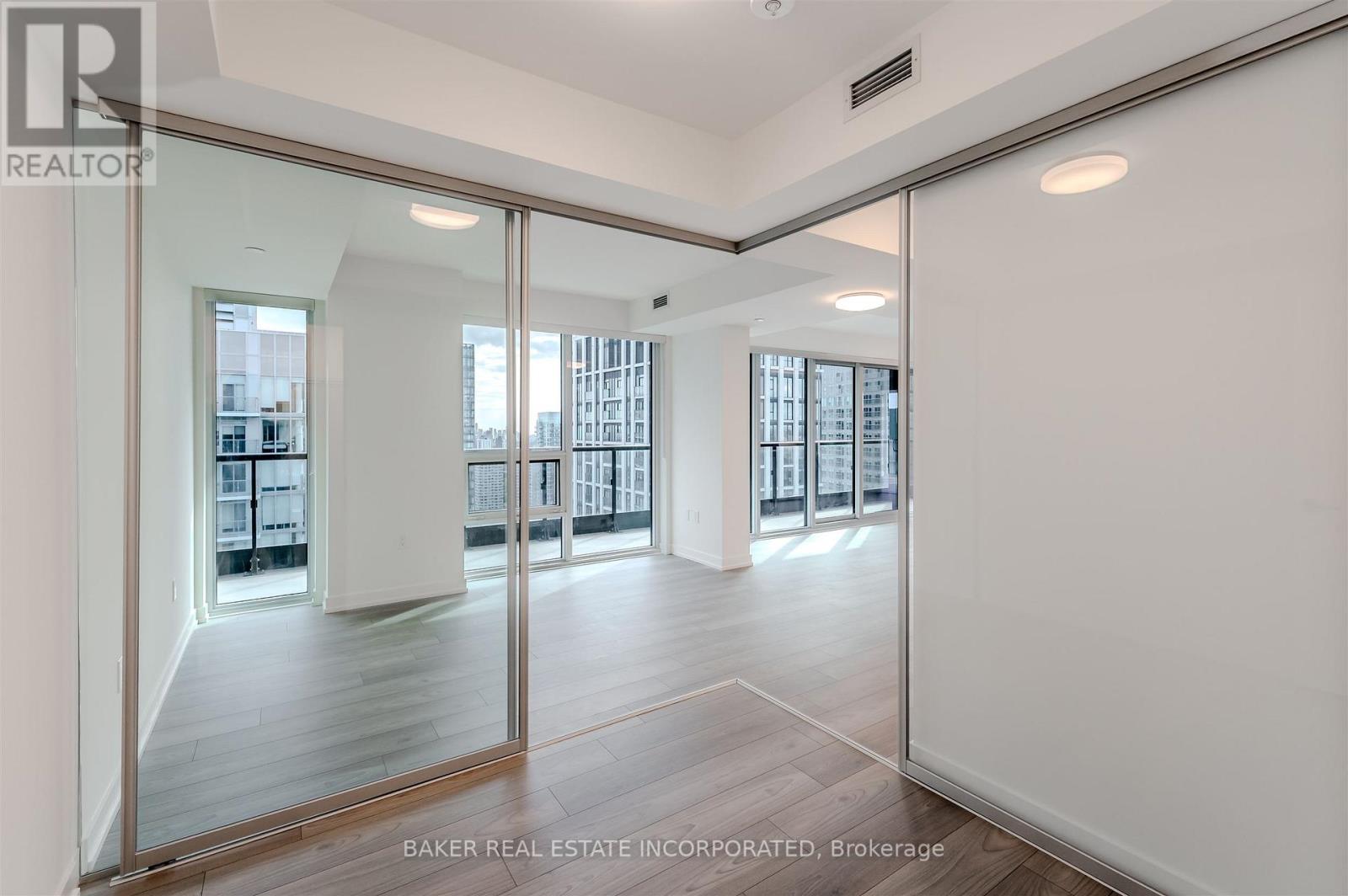 3604 - 223 Redpath Avenue, Toronto, Ontario  M4P 0E8 - Photo 17 - C12467804