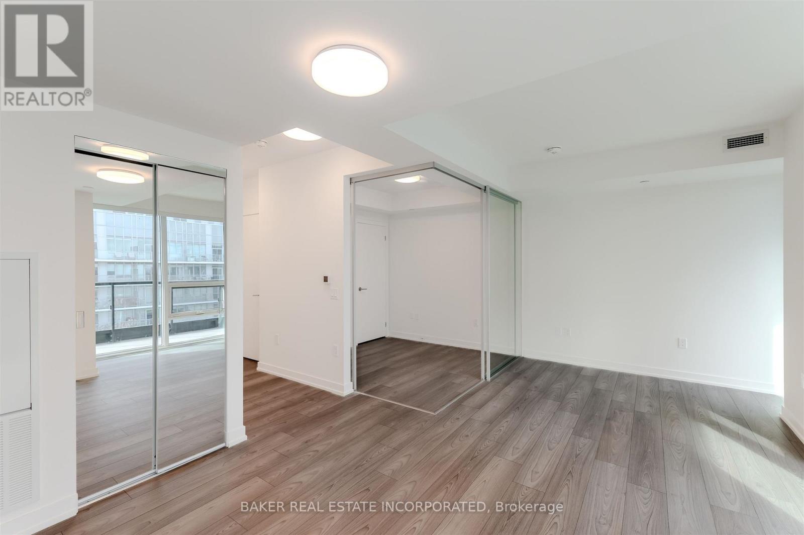 3604 - 223 Redpath Avenue, Toronto, Ontario  M4P 0E8 - Photo 4 - C12467804