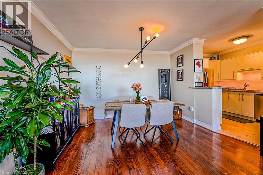 212 KERR Street Unit# 904, Oakville, Ontario