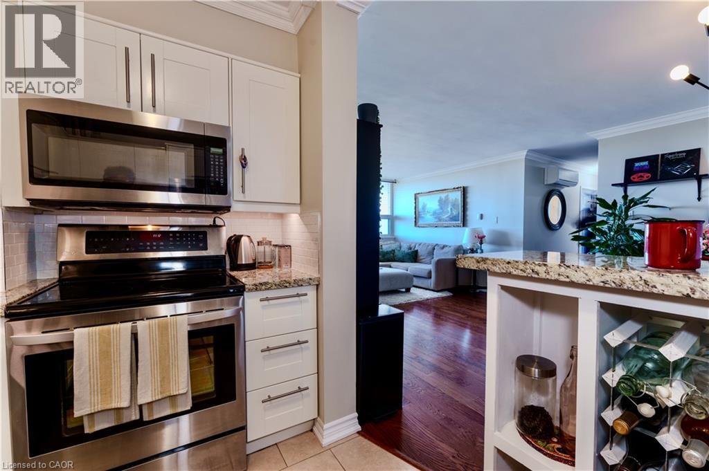 212 Kerr Street Unit# 904, Oakville, Ontario  L6K 3B1 - Photo 6 - 40789568