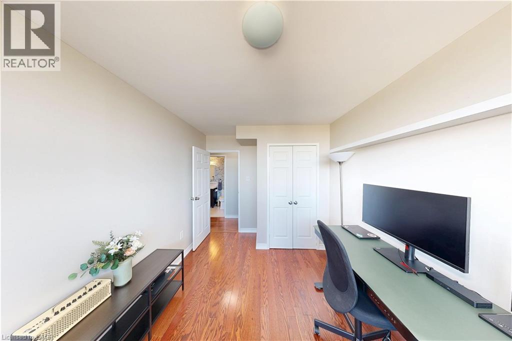 212 Kerr Street Unit# 904, Oakville, Ontario  L6K 3B1 - Photo 10 - 40789568