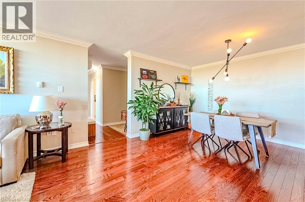 212 Kerr Street Unit# 904, Oakville, Ontario  L6K 3B1 - Photo 4 - 40789568